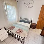 Mickey Tatil Evi Chaniotis